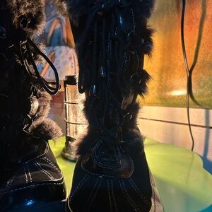 Beautiful vintage (y2k) Black lace up boots🖤🦇